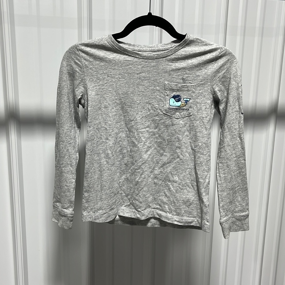 Boys Long Sleeve Vineyard Vines Halloween Gray Long Sleeve Whale Shirt - Medium